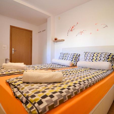 Blacksmith Apartment + Free Private Parking Saraievo Exterior foto