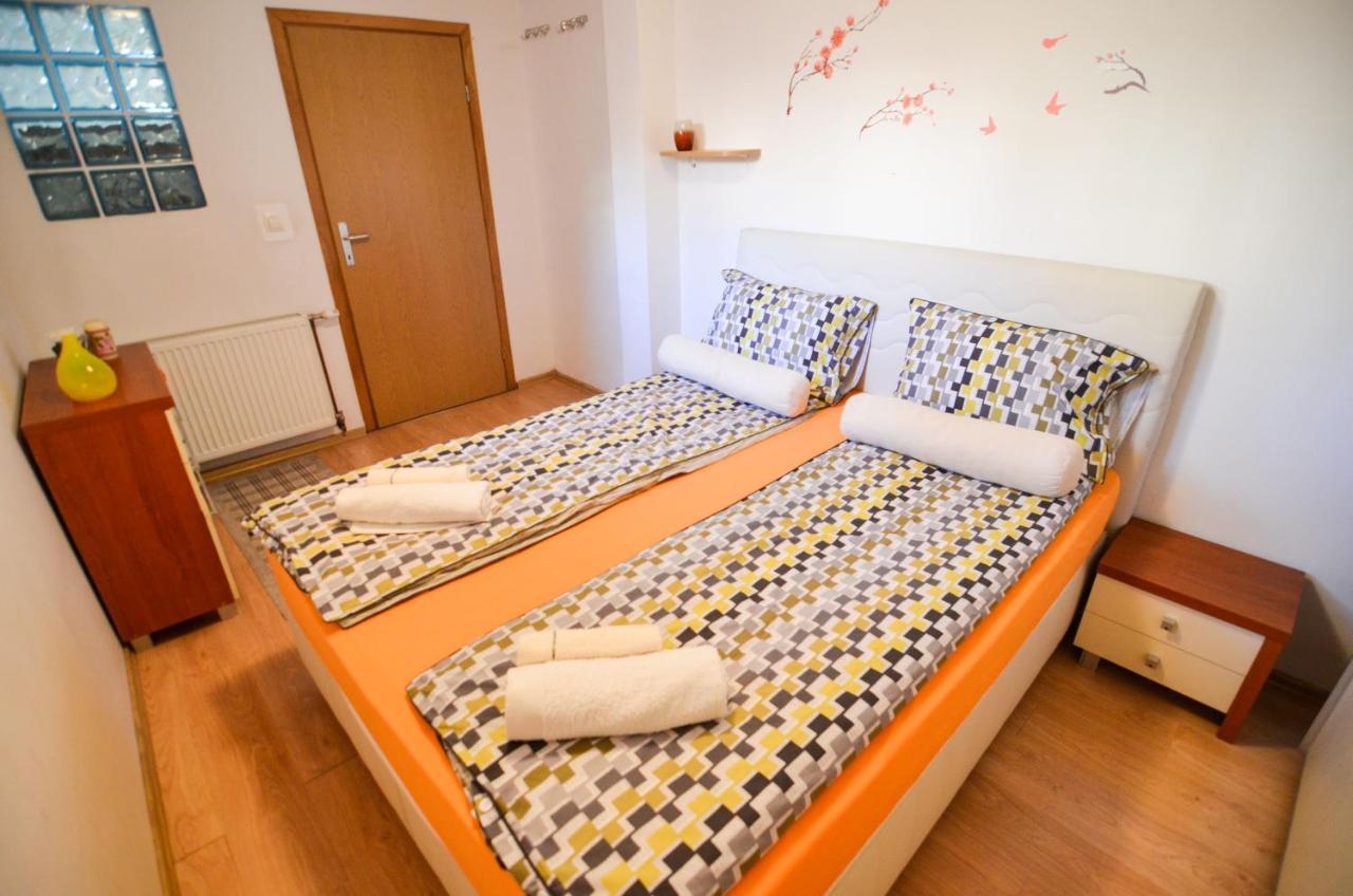 Blacksmith Apartment + Free Private Parking Saraievo Exterior foto