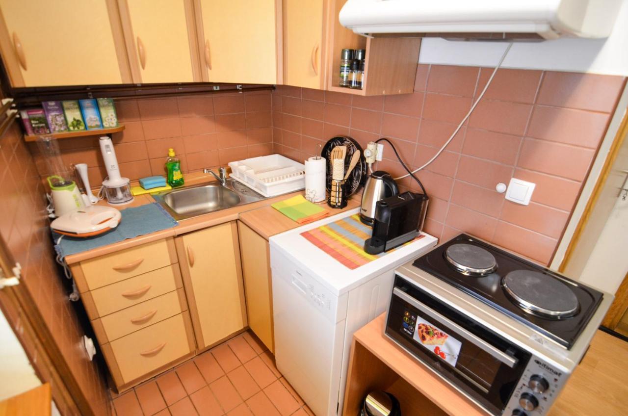 Blacksmith Apartment + Free Private Parking Saraievo Exterior foto